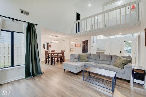 805 Crossbridge Court Avon IN 46123