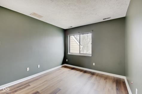 805 Crossbridge Court Avon IN 46123