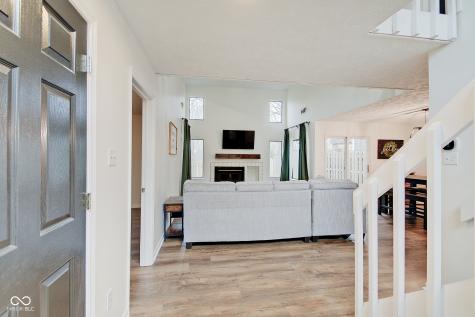 805 Crossbridge Court Avon IN 46123
