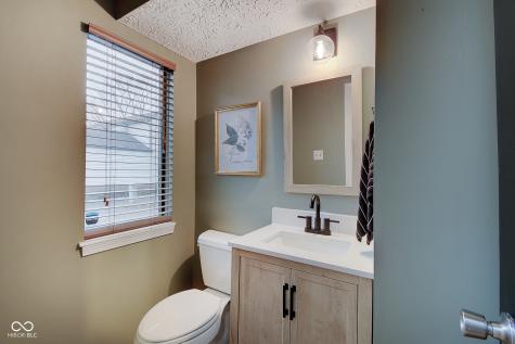 805 Crossbridge Court Avon IN 46123