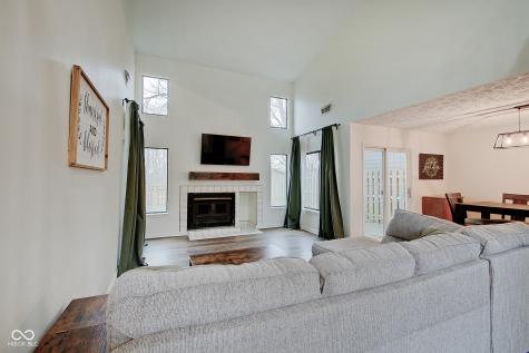 805 Crossbridge Court Avon IN 46123