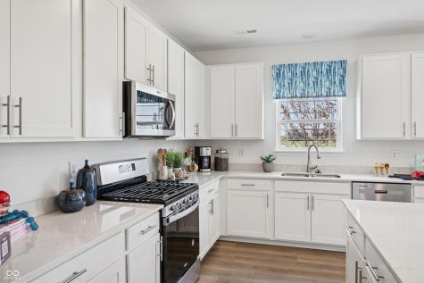 5708 Flat Hill Drive Indianapolis IN 46239