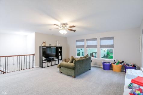7827 Hedgehop Drive Zionsville IN 46077