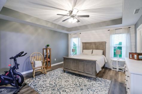 7827 Hedgehop Drive Zionsville IN 46077