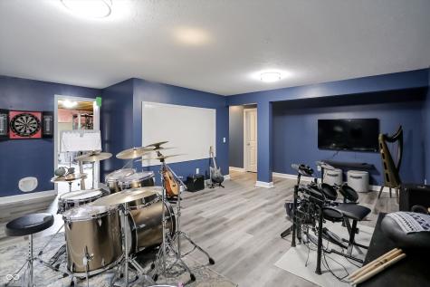 7827 Hedgehop Drive Zionsville IN 46077