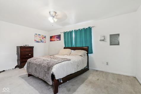 219 E Mckenzie Road Greenfield IN 46140