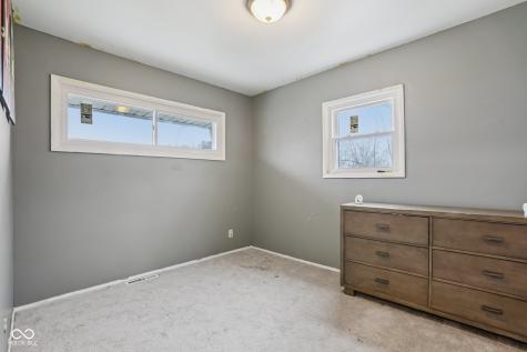 219 E Mckenzie Road Greenfield IN 46140
