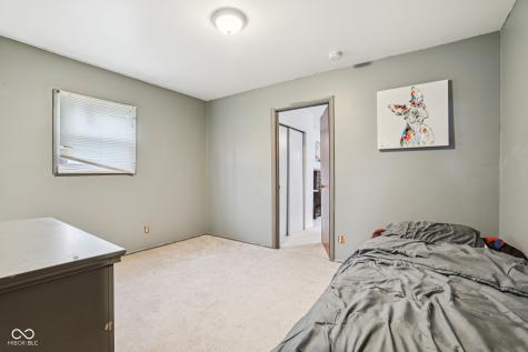 219 E Mckenzie Road Greenfield IN 46140