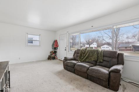 219 E Mckenzie Road Greenfield IN 46140