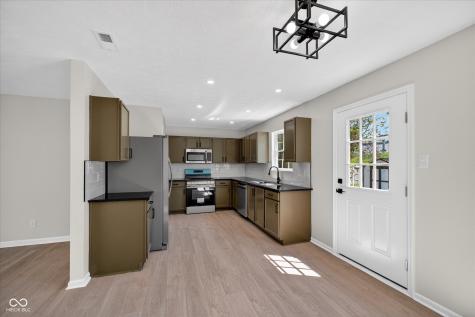 2145 Shadowbrook Drive Plainfield IN 46168