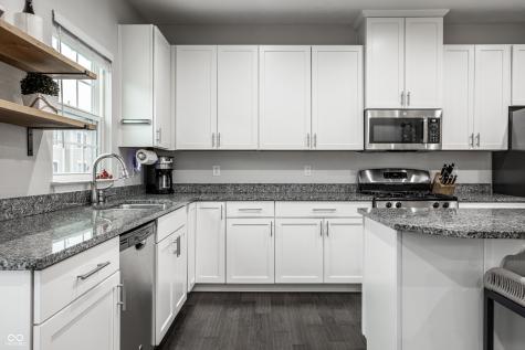 13616 Whitten Drive N Fishers IN 46037