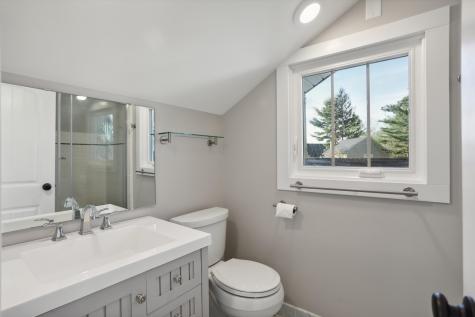 905 W Pine Street Zionsville IN 46077