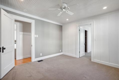 905 W Pine Street Zionsville IN 46077