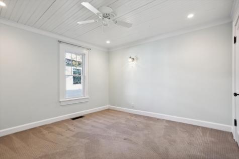 905 W Pine Street Zionsville IN 46077