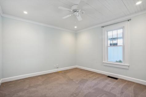 905 W Pine Street Zionsville IN 46077