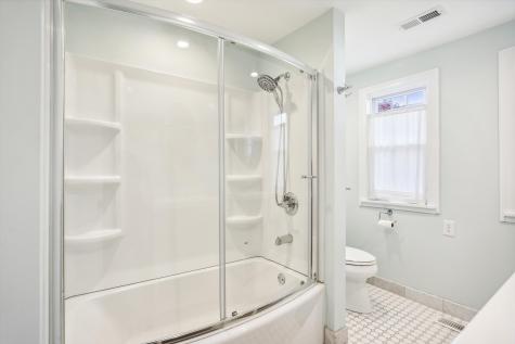 905 W Pine Street Zionsville IN 46077