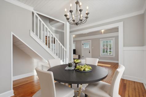 905 W Pine Street Zionsville IN 46077