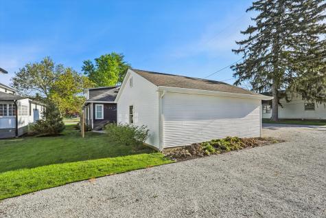 905 W Pine Street Zionsville IN 46077