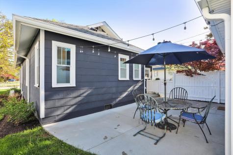 905 W Pine Street Zionsville IN 46077