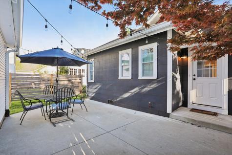 905 W Pine Street Zionsville IN 46077
