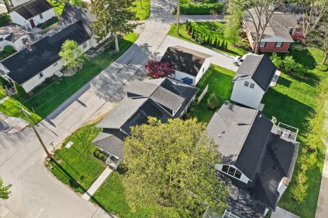 905 W Pine Street Zionsville IN 46077