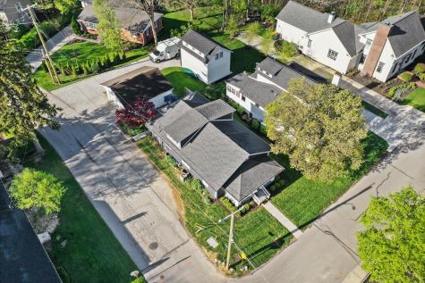 905 W Pine Street Zionsville IN 46077