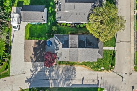 905 W Pine Street Zionsville IN 46077