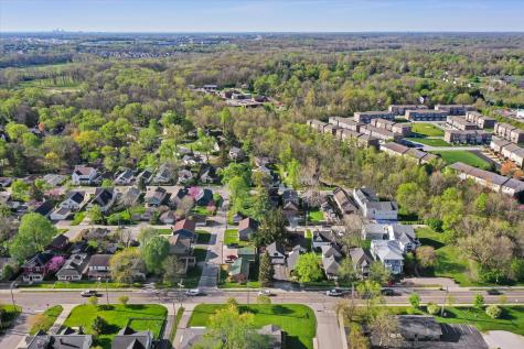 905 W Pine Street Zionsville IN 46077