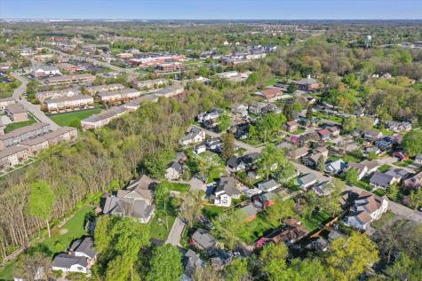 905 W Pine Street Zionsville IN 46077
