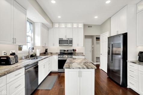 9653 Cypress Way Carmel IN 46032