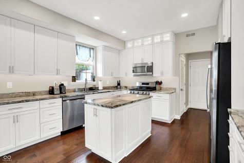 9653 Cypress Way Carmel IN 46032