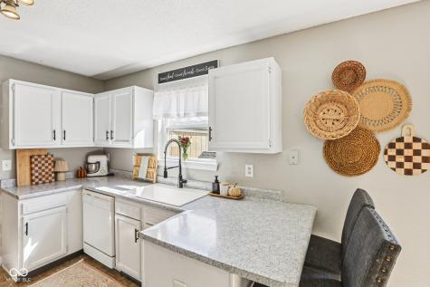 2439 Orchard Creek Drive Columbus IN 47201