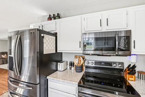 2439 Orchard Creek Drive Columbus IN 47201