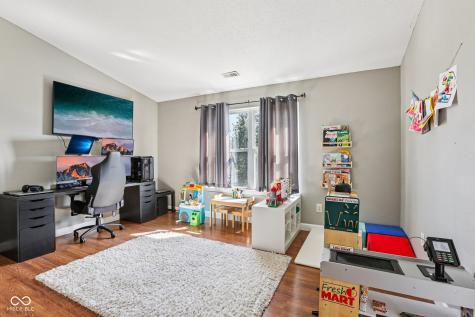 2439 Orchard Creek Drive Columbus IN 47201