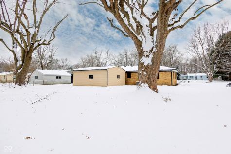 1945 Danbury Drive Indianapolis IN 46231
