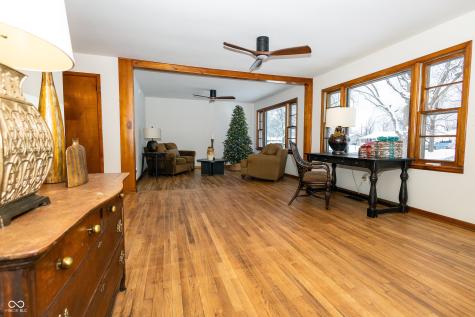 1945 Danbury Drive Indianapolis IN 46231