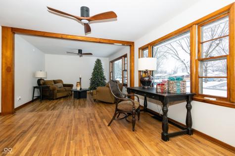1945 Danbury Drive Indianapolis IN 46231