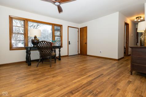 1945 Danbury Drive Indianapolis IN 46231