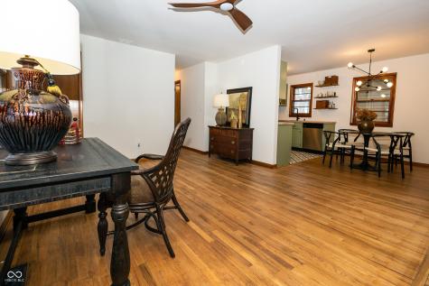 1945 Danbury Drive Indianapolis IN 46231