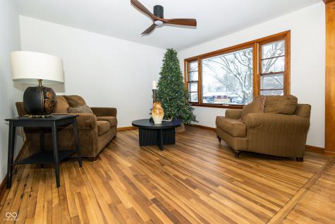 1945 Danbury Drive Indianapolis IN 46231