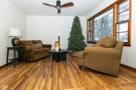 1945 Danbury Drive Indianapolis IN 46231