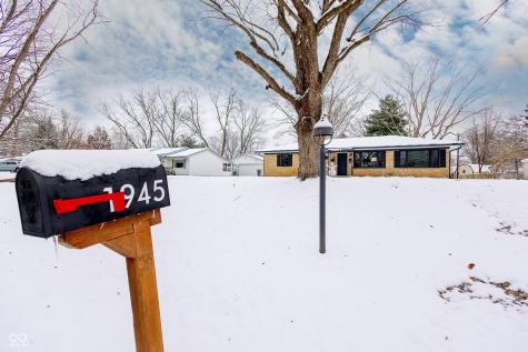 1945 Danbury Drive Indianapolis IN 46231