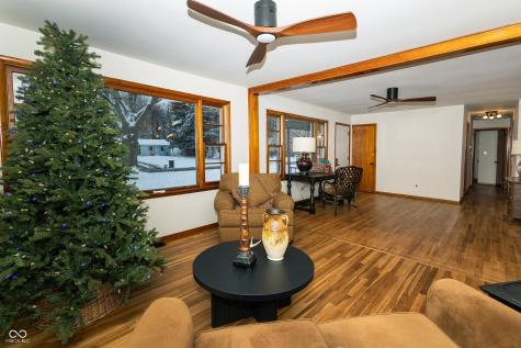 1945 Danbury Drive Indianapolis IN 46231