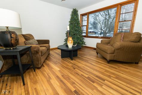 1945 Danbury Drive Indianapolis IN 46231
