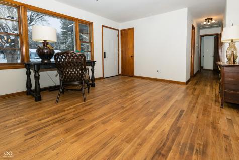 1945 Danbury Drive Indianapolis IN 46231