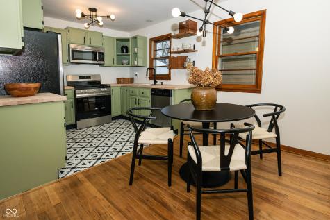 1945 Danbury Drive Indianapolis IN 46231