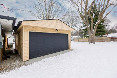 1945 Danbury Drive Indianapolis IN 46231