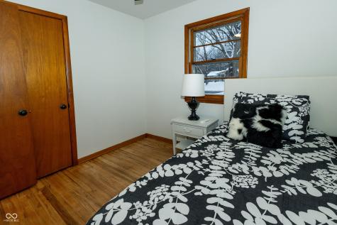 1945 Danbury Drive Indianapolis IN 46231