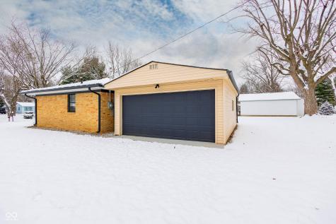 1945 Danbury Drive Indianapolis IN 46231