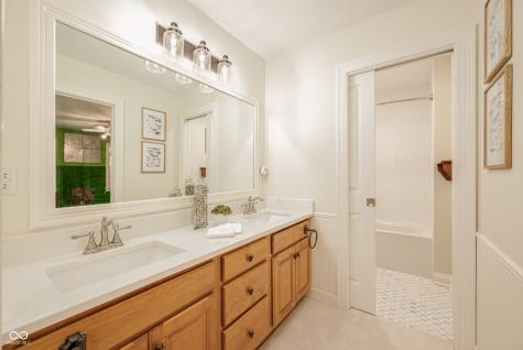 4483 Thicket Trace Zionsville IN 46077